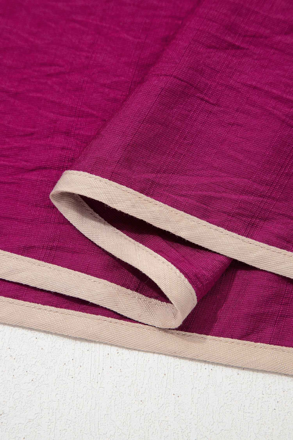 Wild Ginger Plus Size Contrast Trim Button V Neck Puffy Bracelet Sleeve Blouse 0e9b8460741c2541