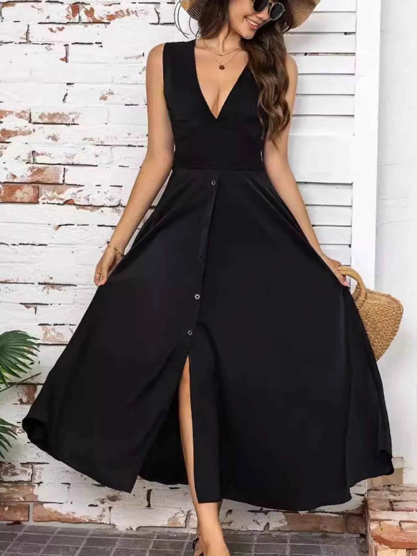 Full Size Slit V-Neck Sleeveless Dress Plus Size Black 0eb435cd-6318-450a-bf0f-4f526464a24b-Max-Origin