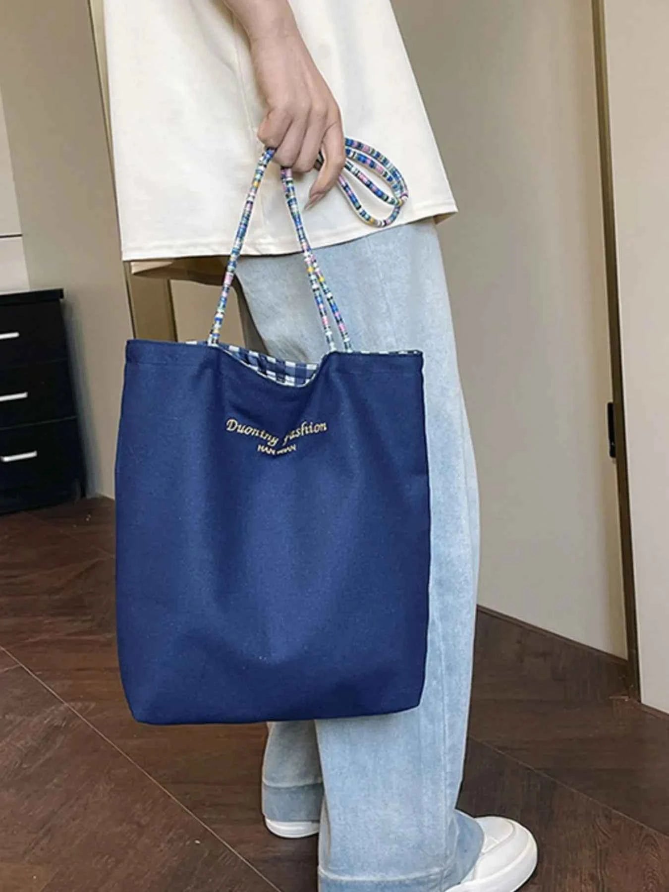 Gingham Pattern Tote Bag 0efb2080-e5f4-4837-b339-a5936c84b38c-Max-Origin