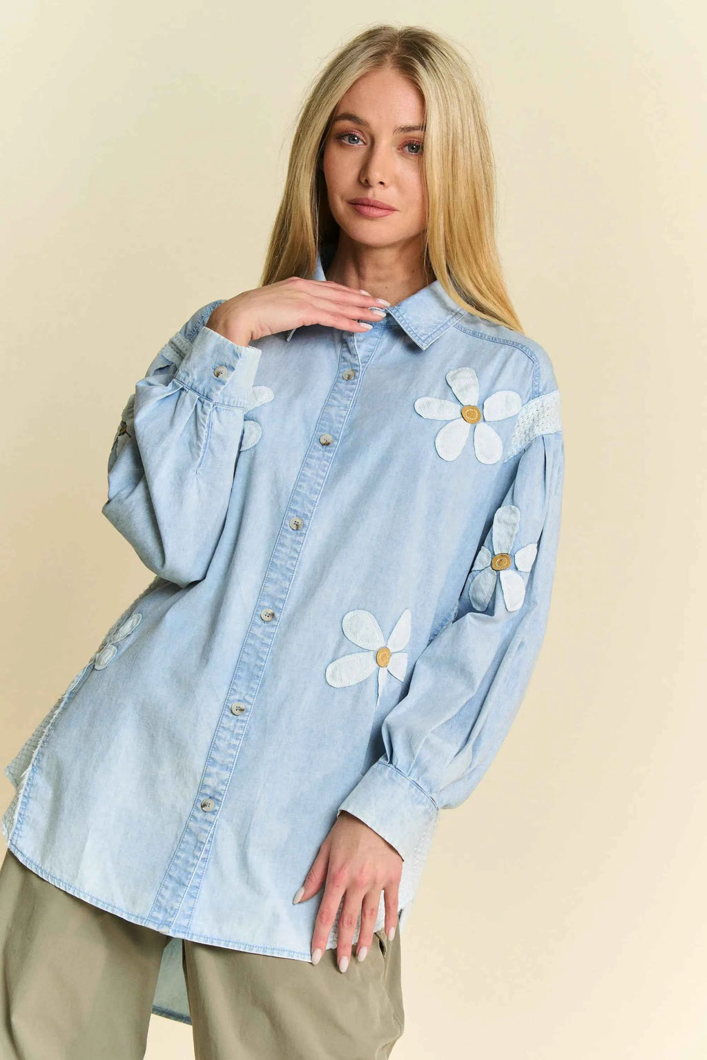 Davi & Dani Lightweight Washed Daisy Patch Waffle Knit Shirt 0f8a2e4c97e0458fa4b378cd13bd7dcd-Max-Origin