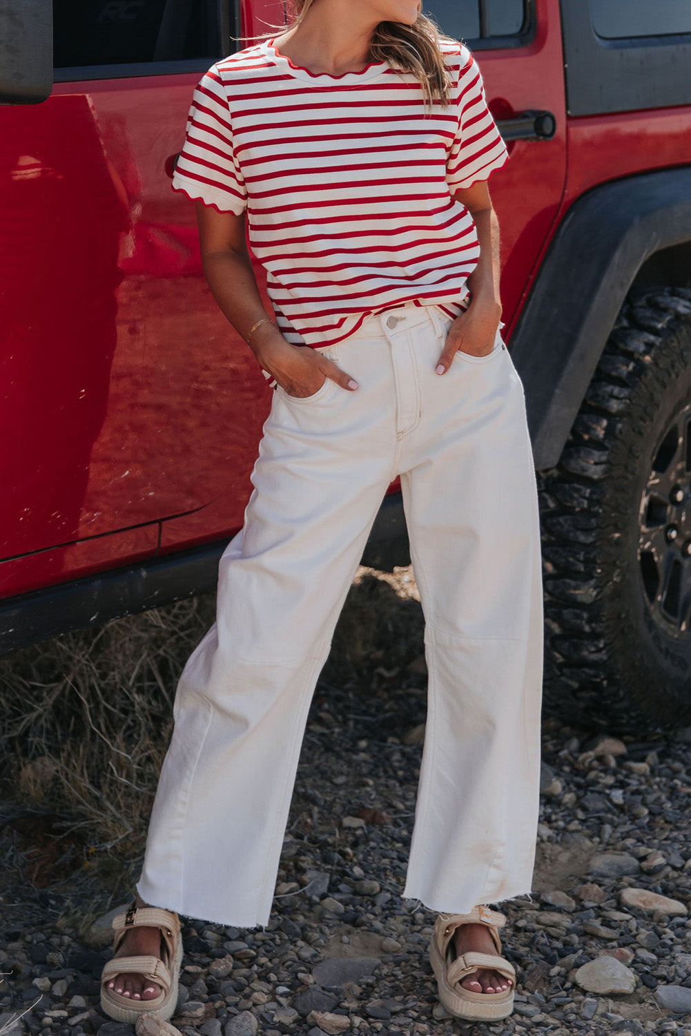 Red Stripe Scalloped Trim Round Neck T Shirt 0fa28082eba5f65c