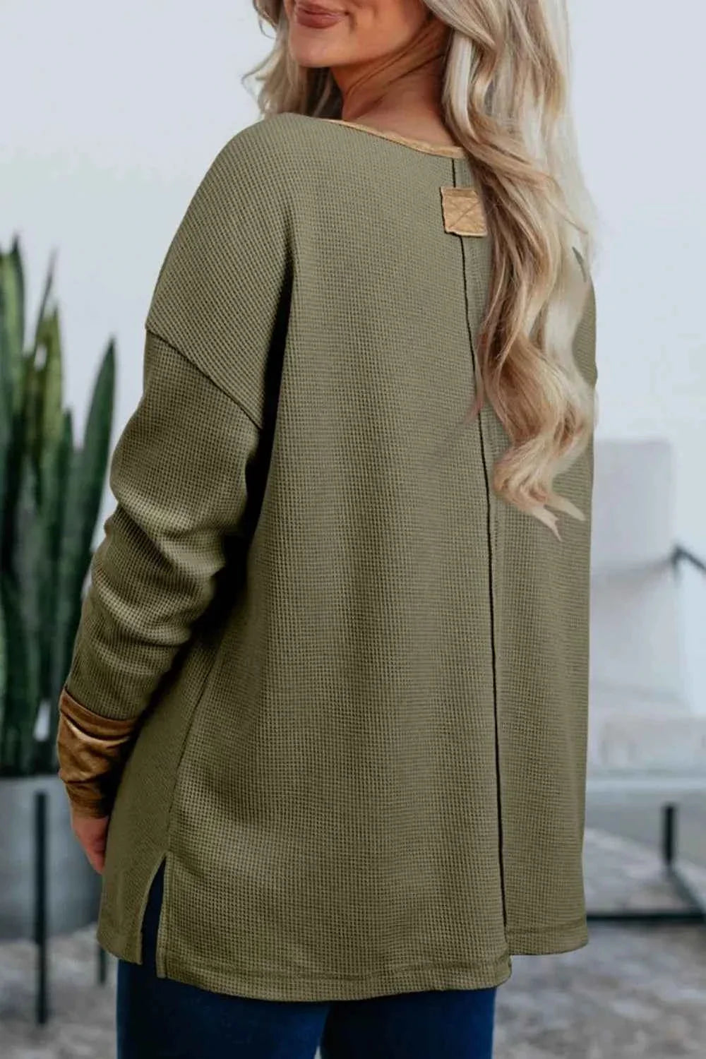 Button Front Contrast Trim Top 0fba1076-ec92-4327-814e-3b24b40bf9a4-Max-Origin