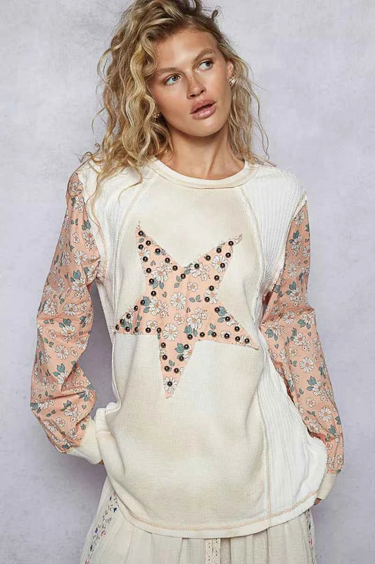 Exposed Seam Star Patch Thermal Top with Floral Sleeves CREAM MULTI 0fe652bb-b290-41cf-b740-d85b5b2964d7-Max-Origin