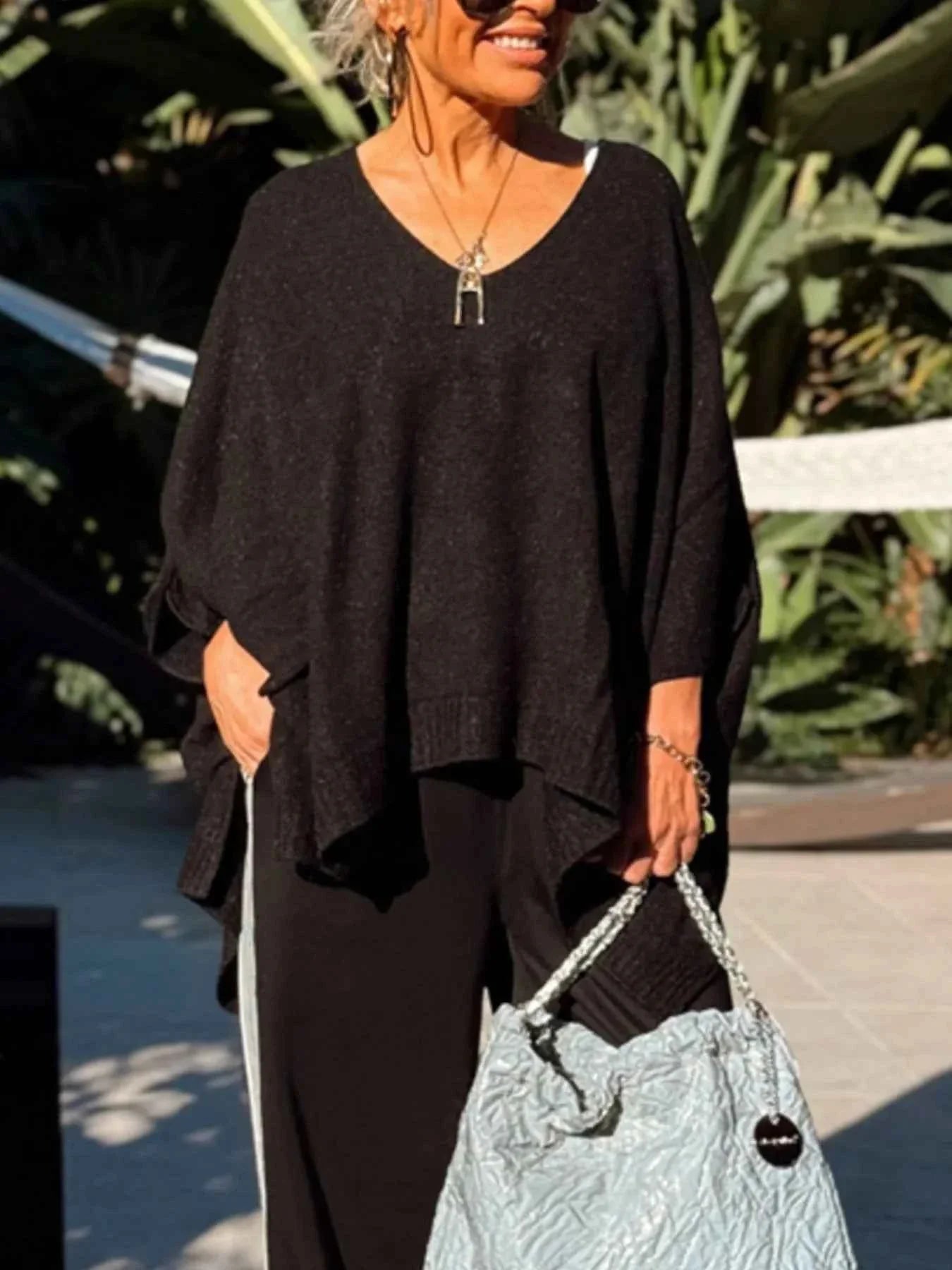 Ribbed Hem V-Neck Sweater 0fea0b92-9762-431b-b1d8-f36903465c5a-Max-Origin