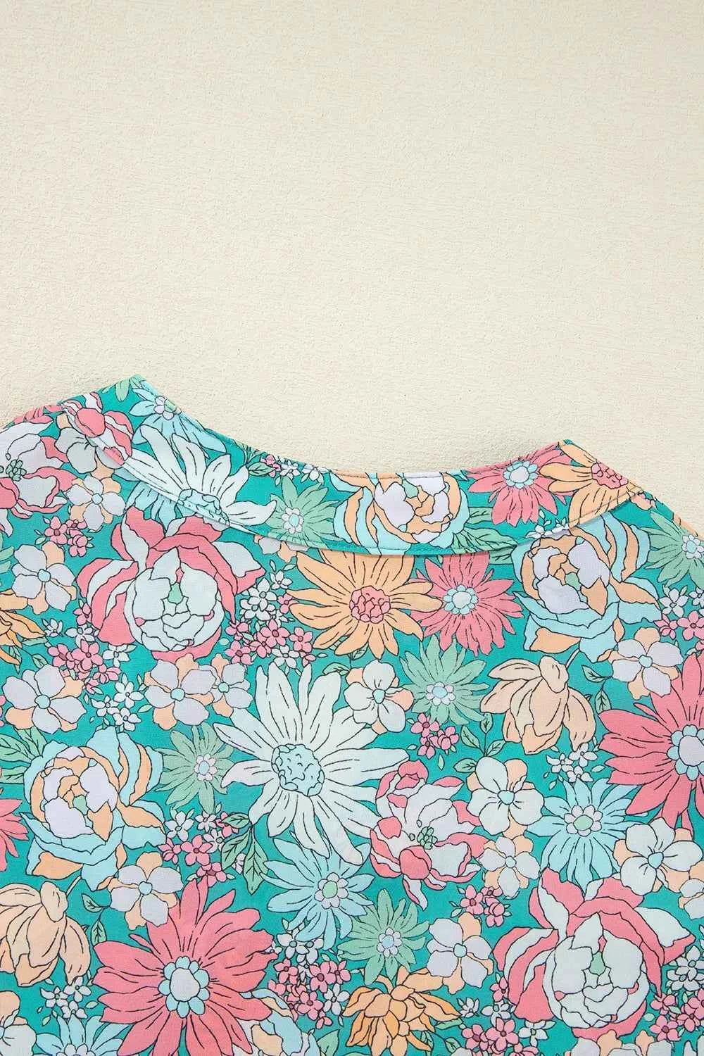 Printed Notched Short Sleeve Blouse 10667c86-c4ec-491e-ac6b-520adf30222e-Max