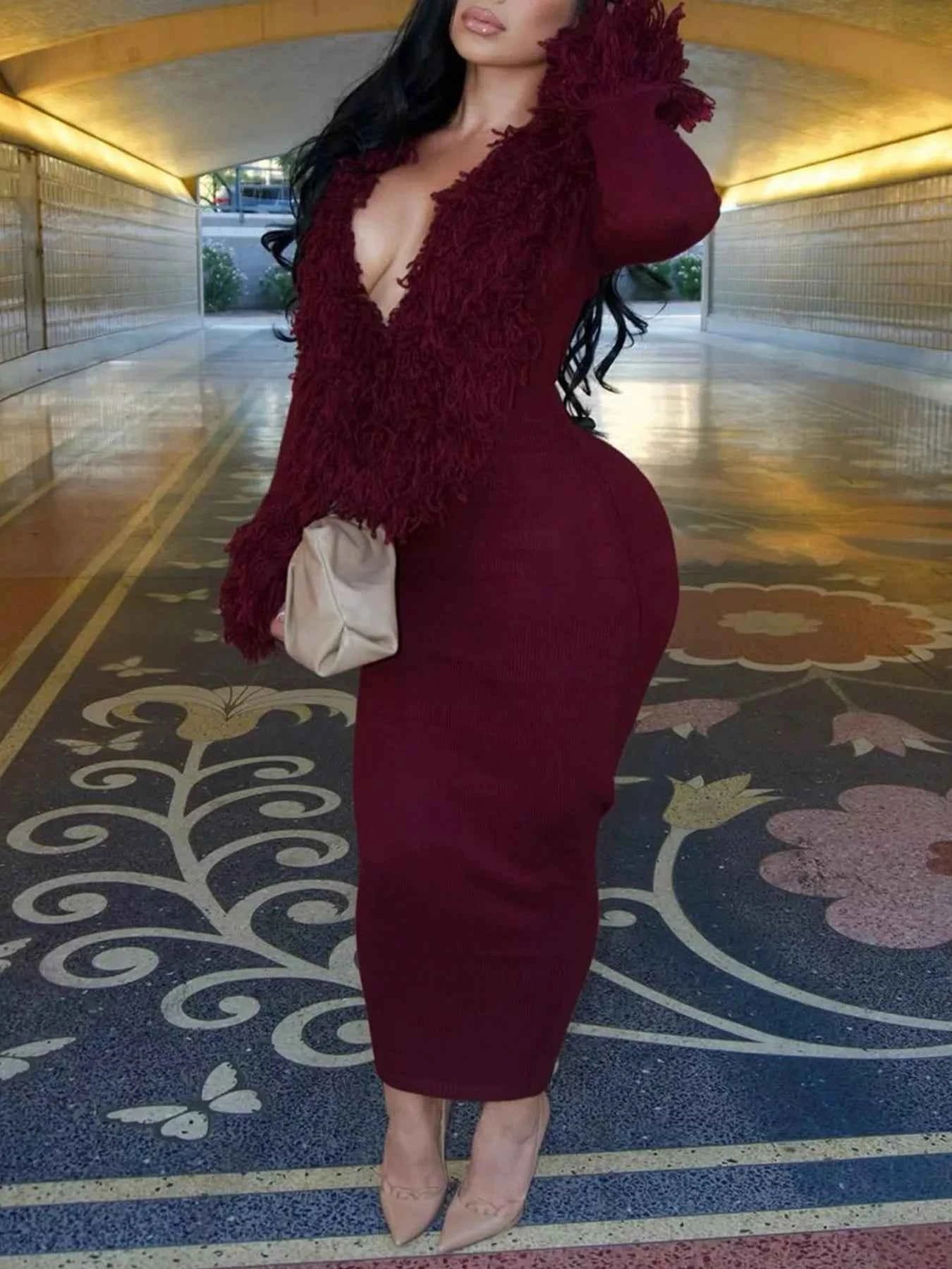 Fringe Trim Bodycon Sweater Dress 1072cc4a-896a-4b0f-8f35-935c24f9cbb2-Max-Origin