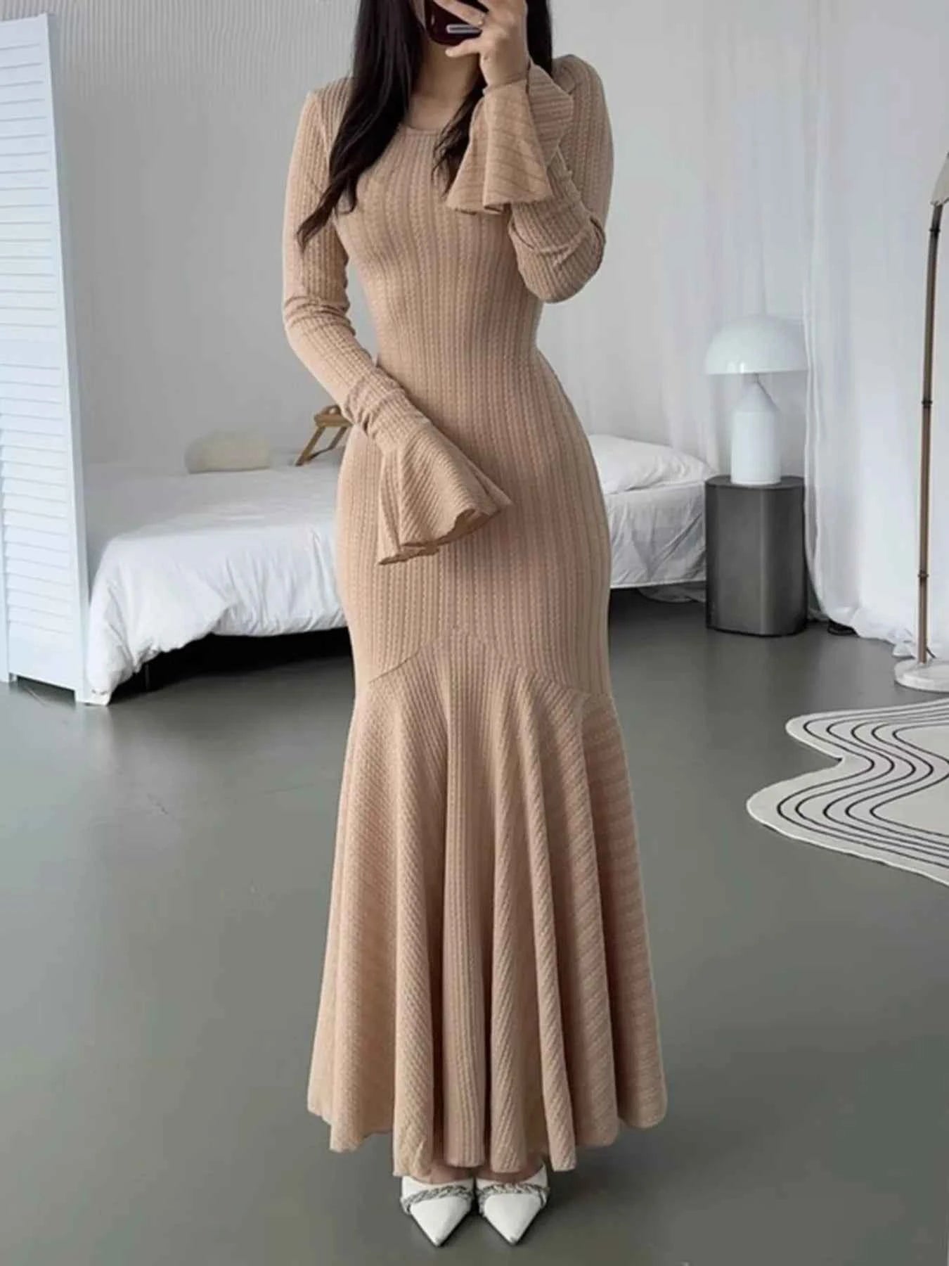 Elegant Ribbed Long Sleeve Mermaid Sweater Dress 108fde7051ac4985b308c4afd96171a7-Max-Origin
