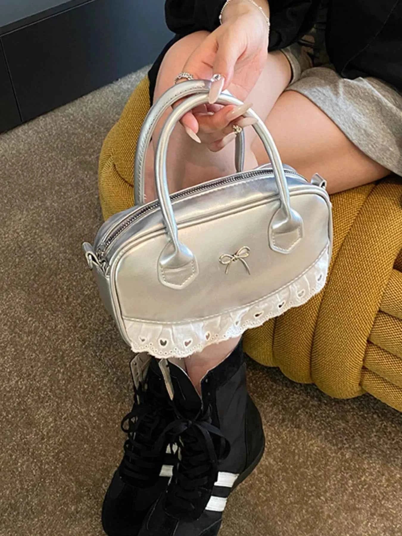Lace Detail Bow Crossbody Bag Silver One Size 109e3cb4-4856-4966-96c7-9eecfc486490-Max-Origin