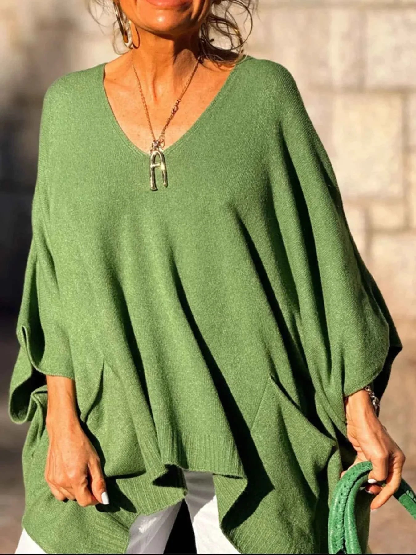 Ribbed Hem V-Neck Sweater 10a0ecc3-f519-4321-85c1-b90bdc394fd0-Max-Origin
