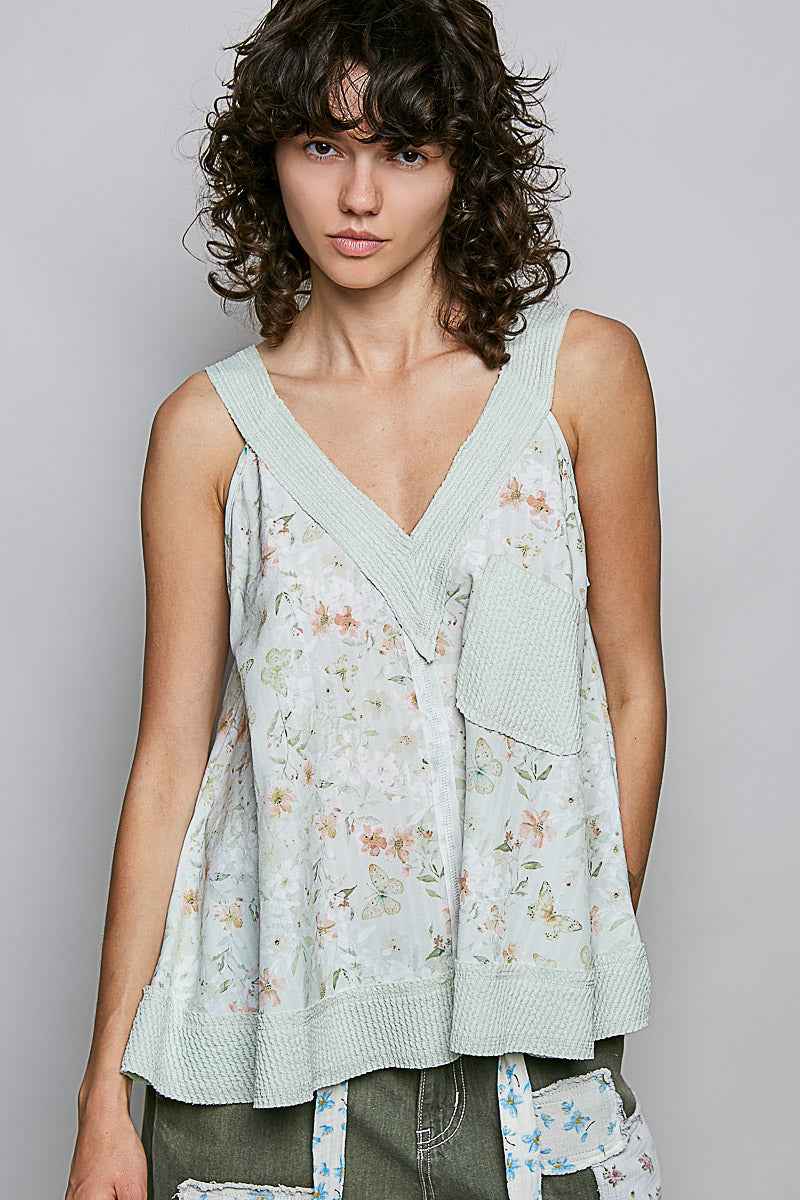 POL Floral V-Neck Tank with Front Pocket 10a44b6c-8c15-468e-8f54-b46392f509b7-Max
