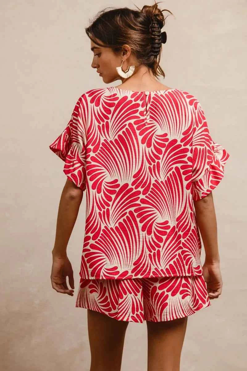 BiBi Print Woven Ruffled Sleeves Top 10b72956ee614f79a654b27fe355c736-Max-Origin