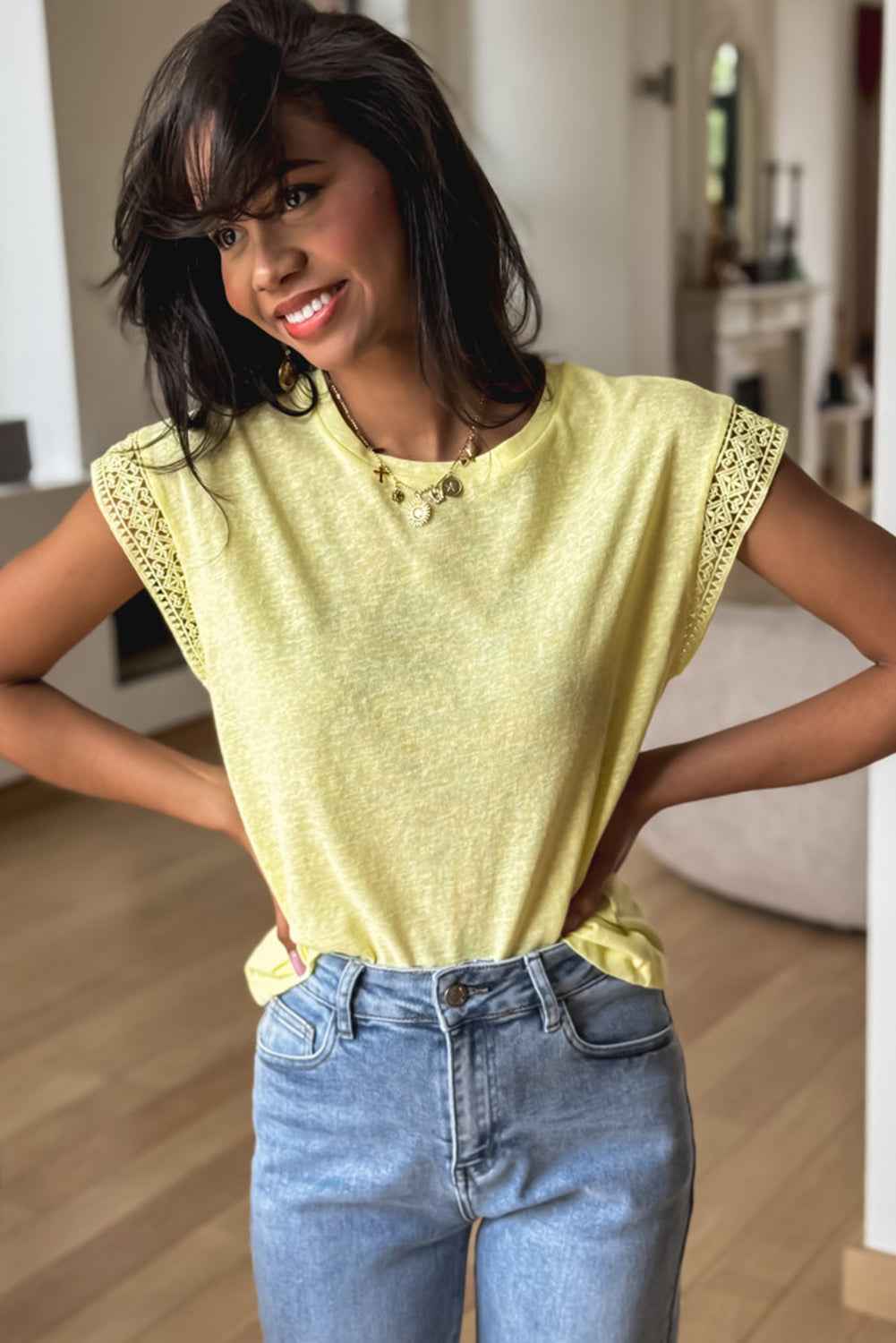 White Lace Patchwork Cap Sleeve Round Neck Top 10b84817c90ef9e3