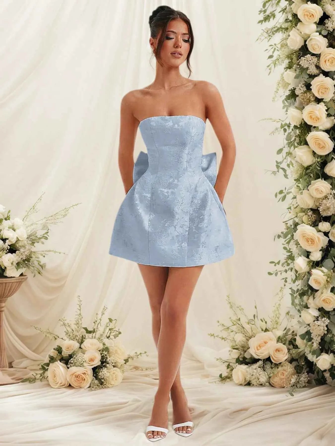 Lace Up Back Mini Dress with Bow Detail 10d86bce-2d25-4674-bc33-e761a15352fc-Max-Origin