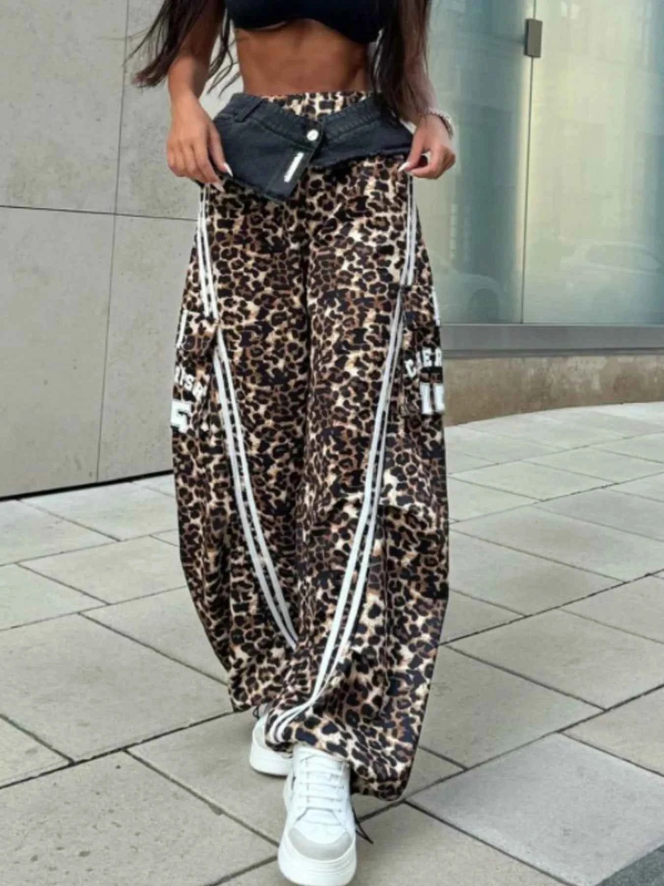 Leopard Print Wide Leg Pants with Side Stripe Detail Leopard 10dff917-3b38-4bf4-a79f-efc0f319272b-Max-Origin