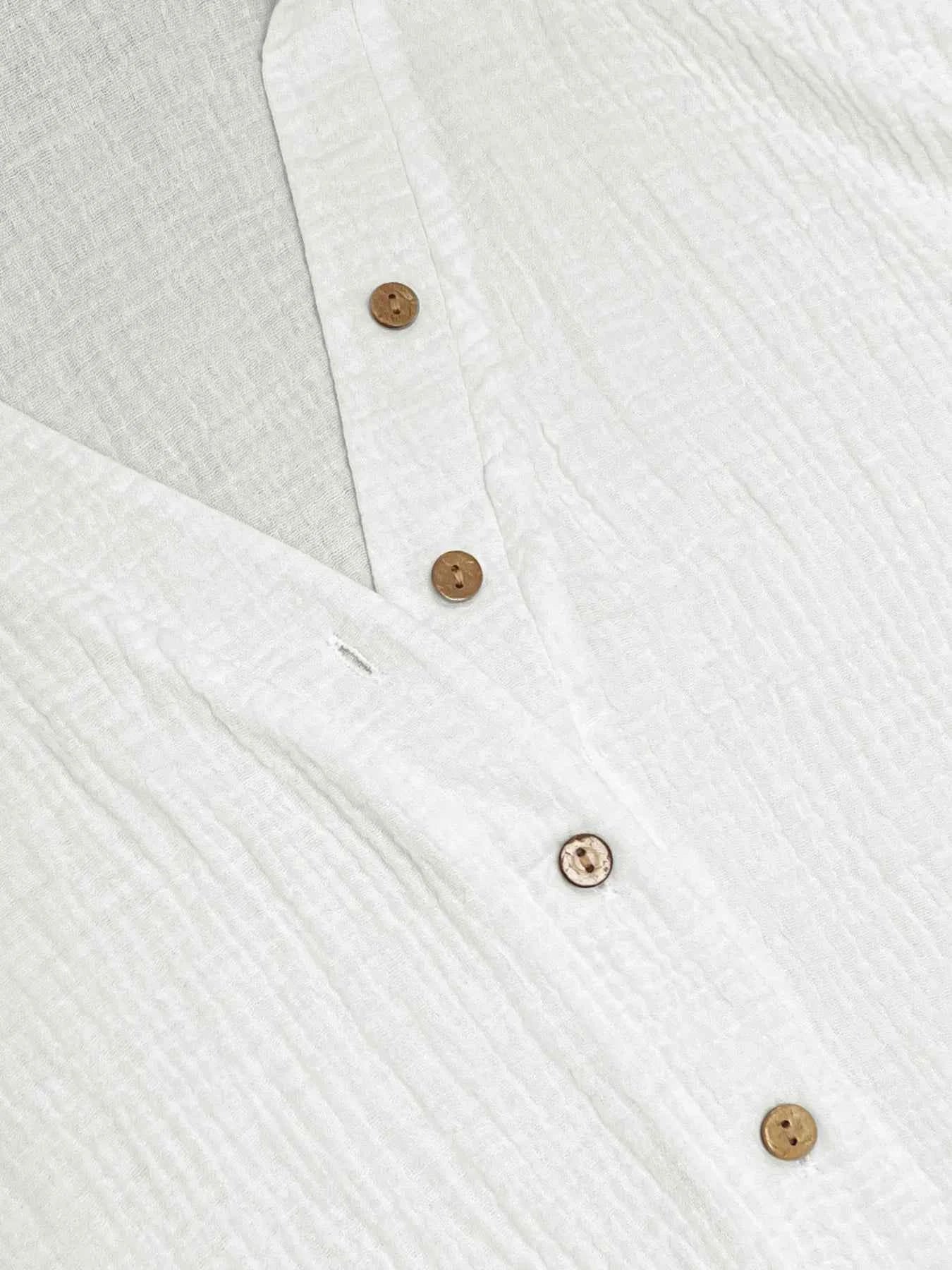 Texture Button Down Side Slit Long Sleeve Shirt 11687d31227644ceaacf93e4b18ebecb-Max-Origin_29707482-0415-43ff-a8e3-c3156de96e8a
