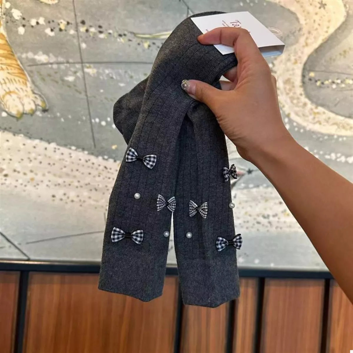 Pearl Detail Bow Crew Socks 1195a563-1ef2-4d93-971f-e18349090854-Max-Origin