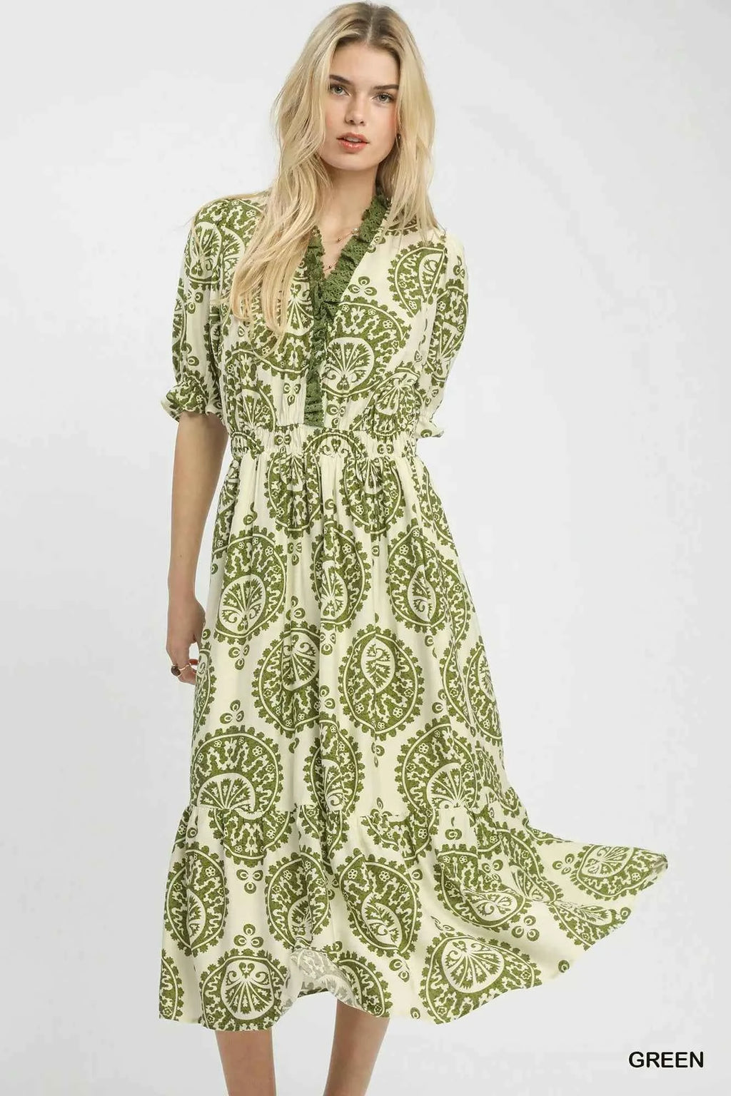 Umgee Paisley Smocked Waist Midi Dress Green 11b05e6f-6d81-46e4-bdc4-dc652927eeb1-Max-Origin