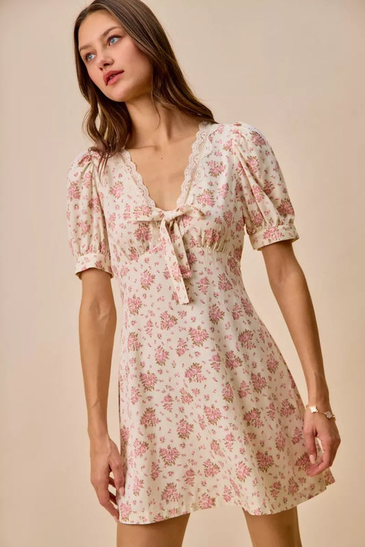 SO ME Floral Lace Trimed Short Sleeves Mini Dress CREAM 11d7f59689fd49f0959b2422cf8c400f-Max-Origin