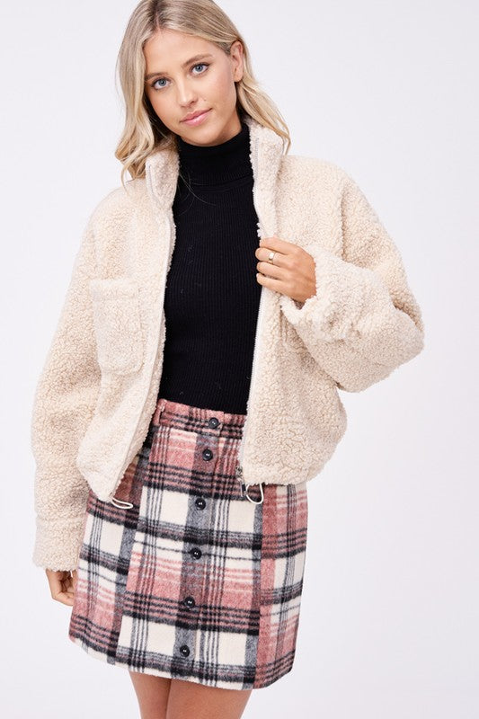 Sherpa jacket with front pockets 12779490_7e911bd0-b6e5-472a-9870-4a03b43d20e6