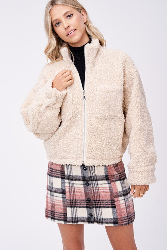 Sherpa jacket with front pockets 12779490_c77e572b-51e5-4893-9695-67d61d86e282