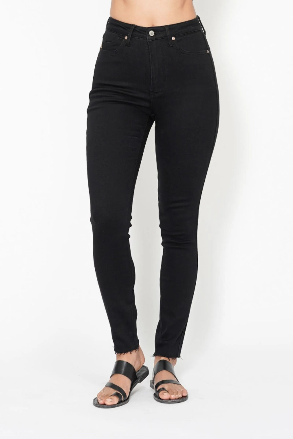 Judy Blue Full Size High Waisted Tummy Control Shield Pockets Skinny Jeans Plus Size Black 12b35531-7de3-4705-ab01-7db051d5856c-Max-Origin