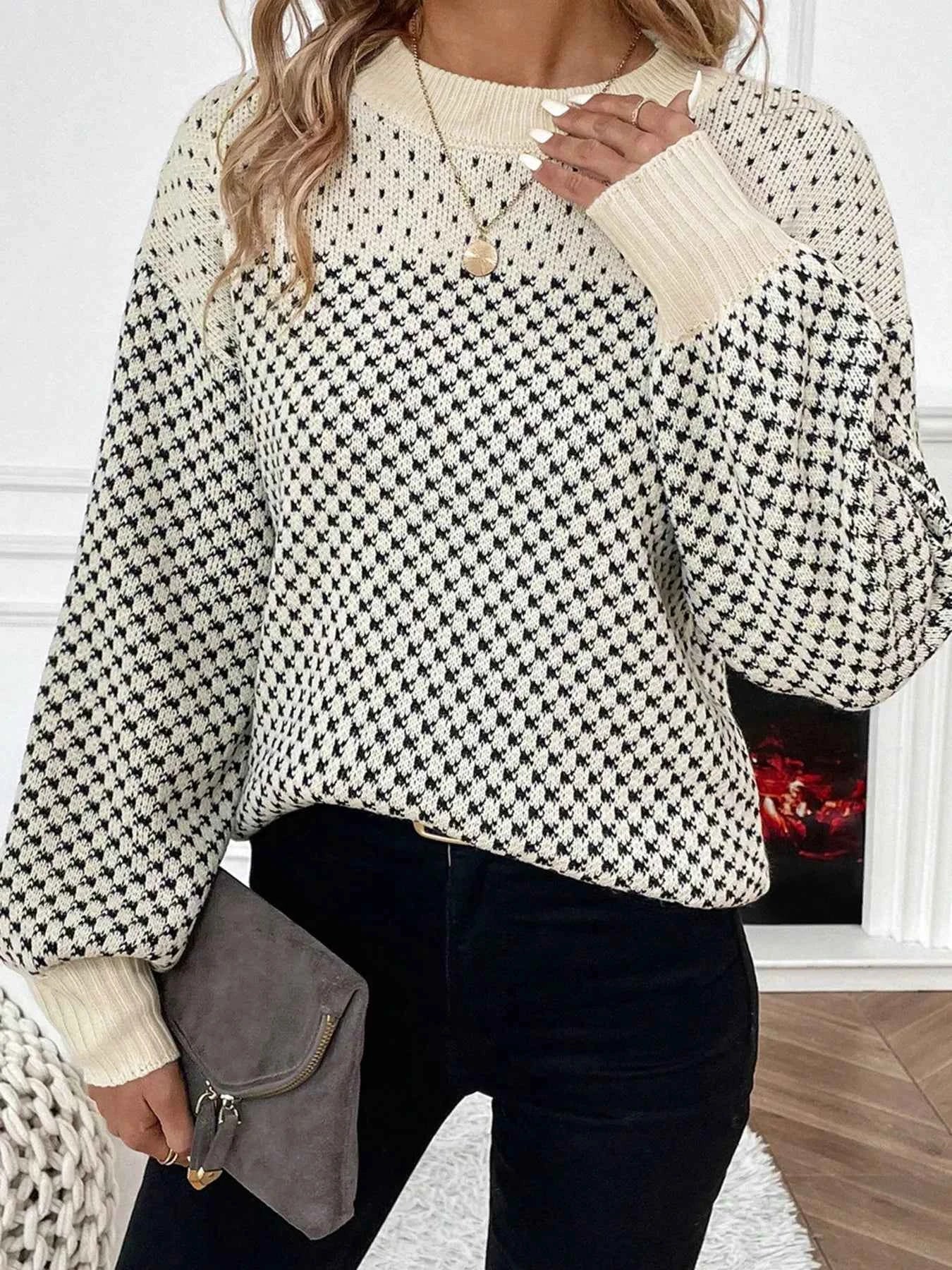 Contrast Color Pattern Lantern Sleeve Sweater Black 12db18d89f80445f82b9dc2794b0b6d9-Max-Origin