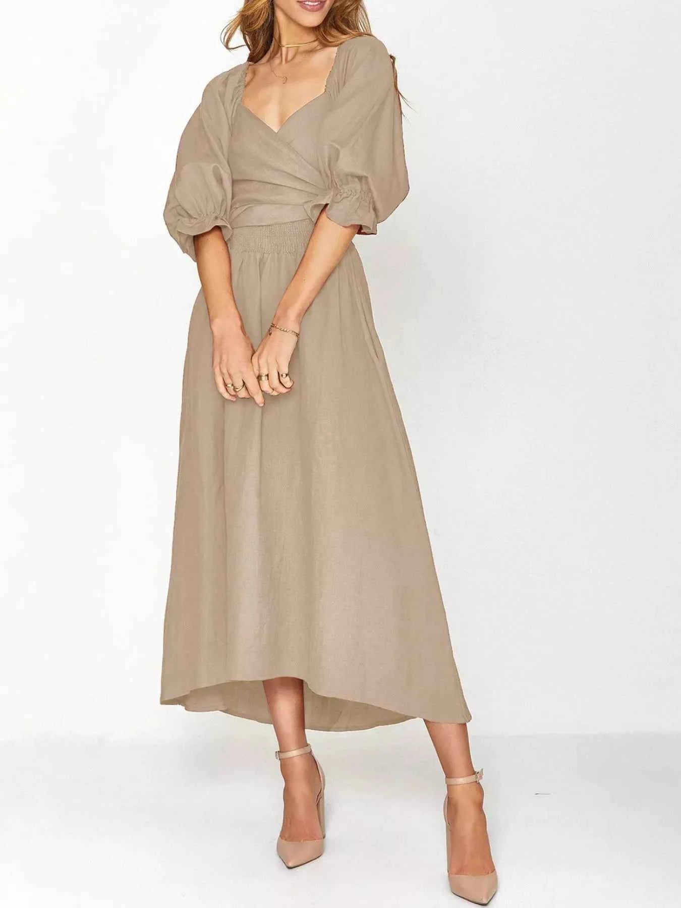 Smocked Puff Sleeves Midi Dress 12dc8ca7-93e6-4191-aa6d-3da44f546d8e-Max-Origin