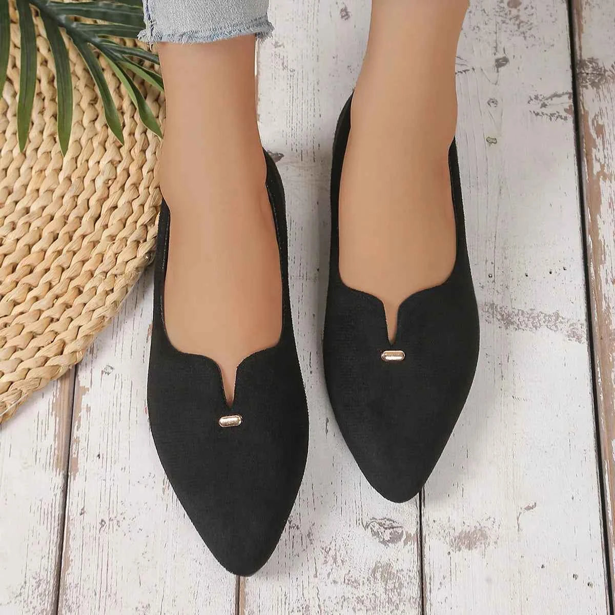 Point Toe Flats Slip-Ons Black 1342e534a4564fa9a494b1641aac1eaa-Max-Origin