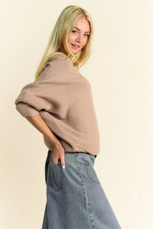 Davi & Dani Round Neck Batwing Sleeve Sweater 137fe9f7-c67b-4353-b3c9-f4033e573fd1-Max