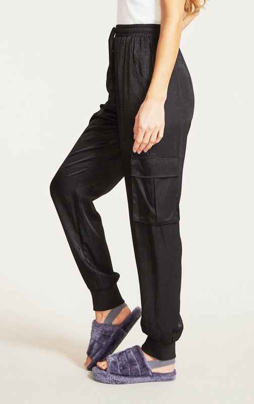Textured satin cargo pants 13833907_59e643b6-b18c-4839-a8b1-08ee1f665184