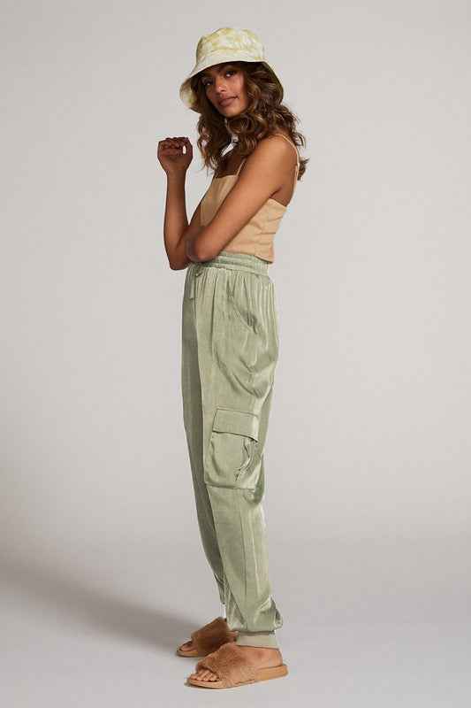 Textured satin cargo pants Sage 13833907_5ecf001b-a236-4e81-8f60-e135786572ec