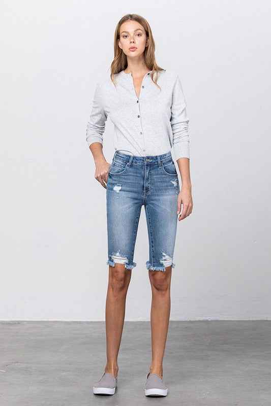 HEAVY AND LONG FRONT DESTROY BERMUDA LIGHT 14098914_cfc6c375-490f-42d4-b27c-5eda44884370