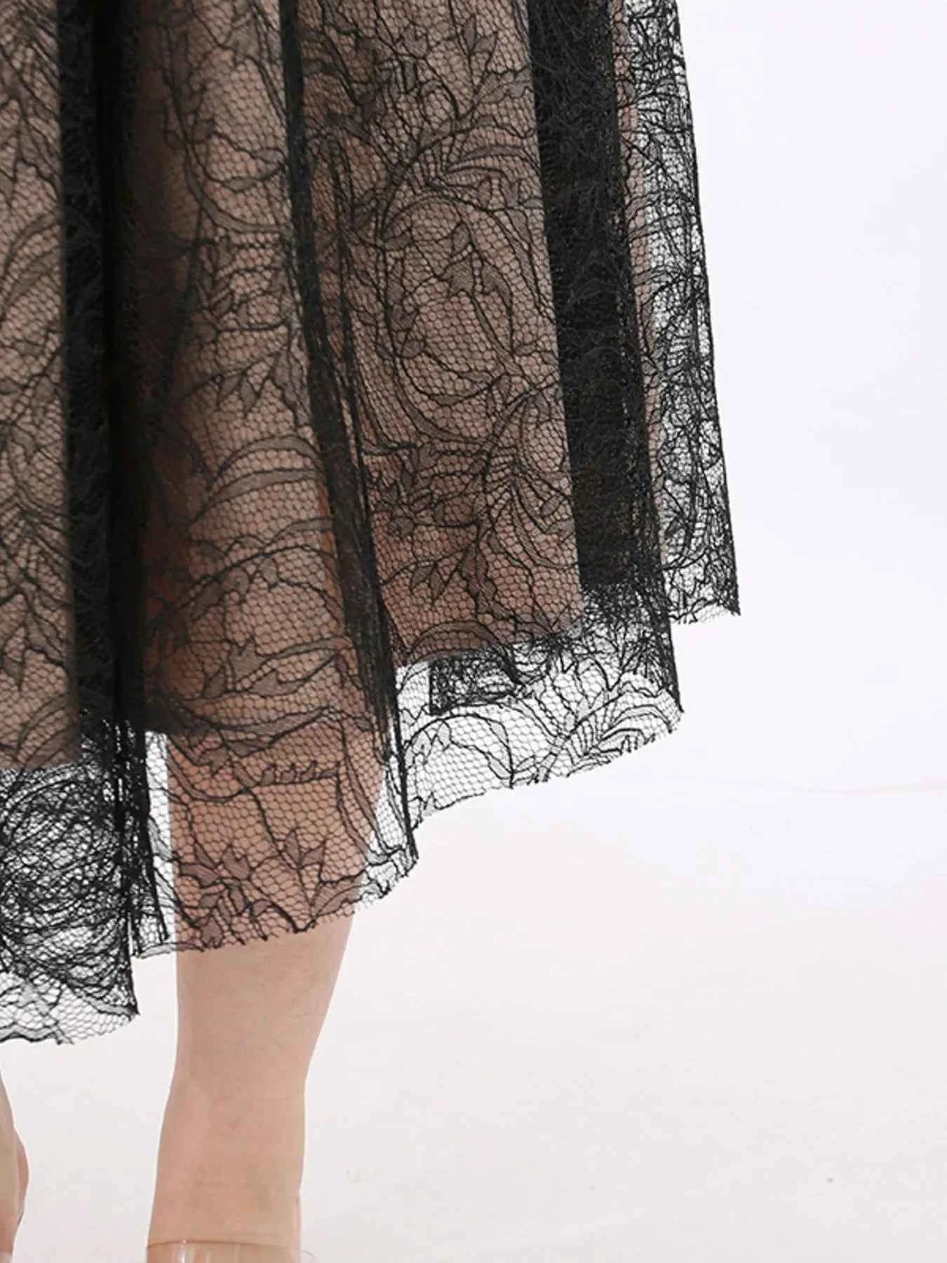 Lace Square Neck Midi Dress 1470ac4b-5252-41c8-ade5-72acc9911096-Max-Origin