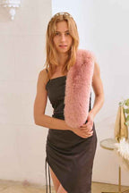 FAUX FUR SHORT COLLAR SCARF 14937410_bf6f4b62-6ea3-4e11-8370-9becd3f0bb44