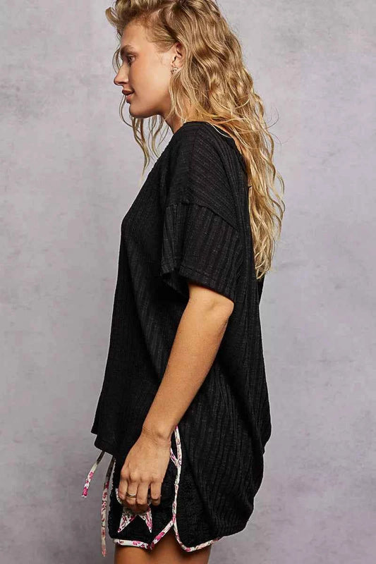 Ribbed Knit V-Neck Short Sleeve T-Shirt 14bddd4d-a2df-4d34-96df-7140cb2c76fa-Max-Origin