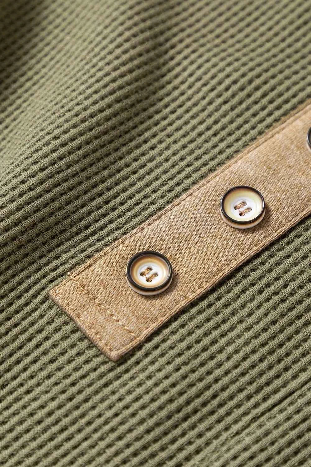 Button Front Contrast Trim Top 14d74c10-cdaa-4e47-bccd-dd7015e58799-Max-Origin