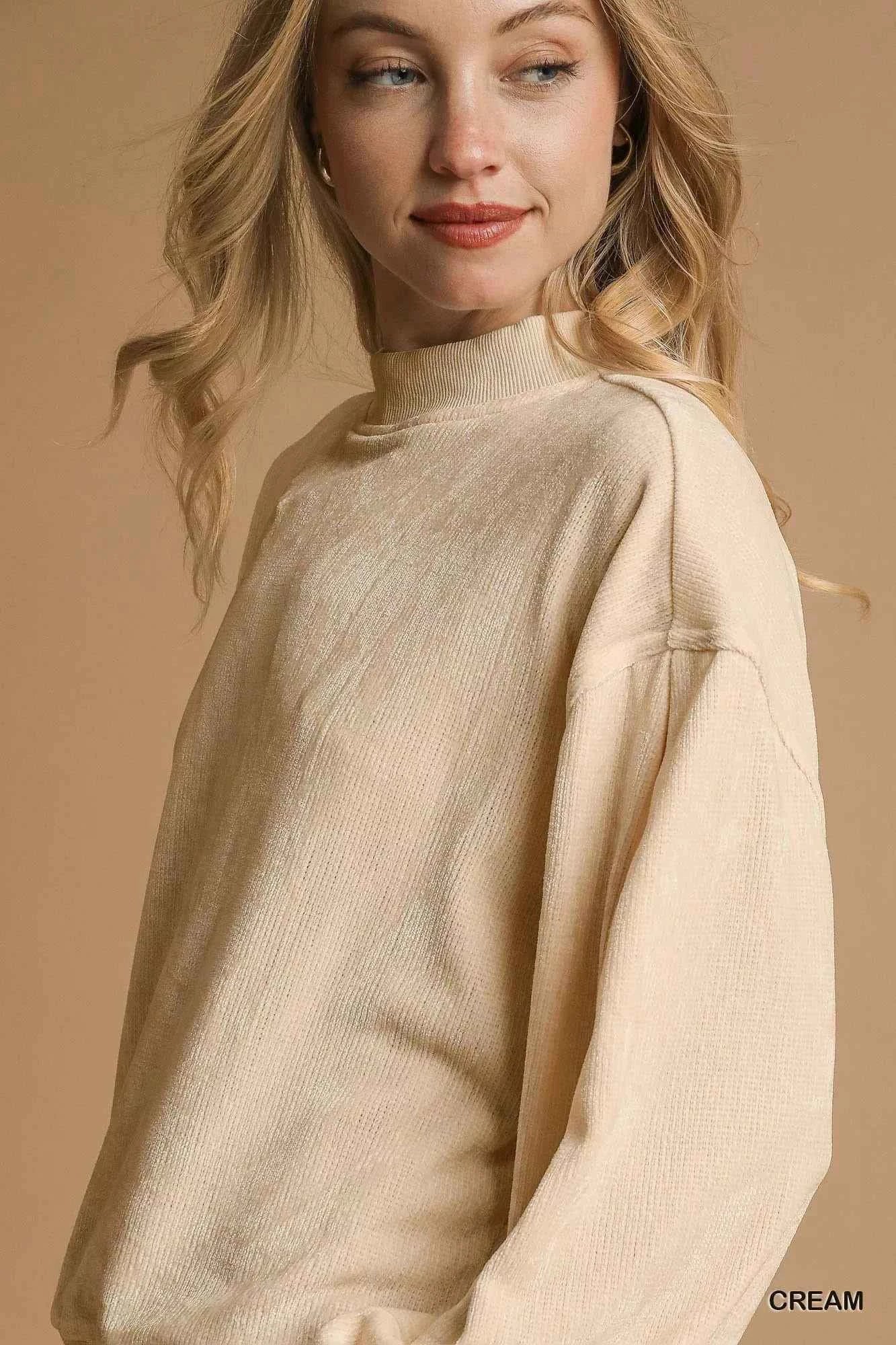 Umgee Velour Crewneck Balloon Sleeve Sweatshirt 15103e9d-7766-49c6-9a5c-badd4a92df17-Max-Origin