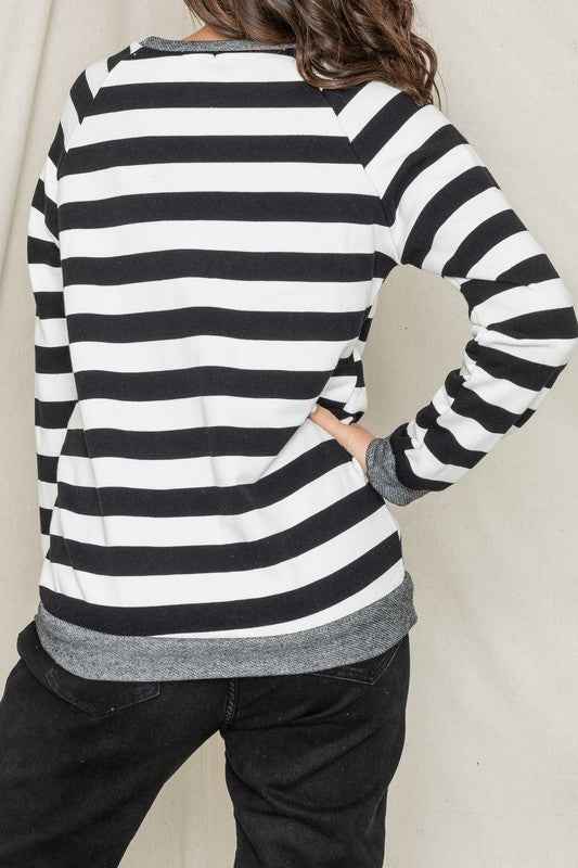 Stripe V- Stich Tunic 15528708_2f68ae9b-0848-4b21-9381-4f859c7fa950