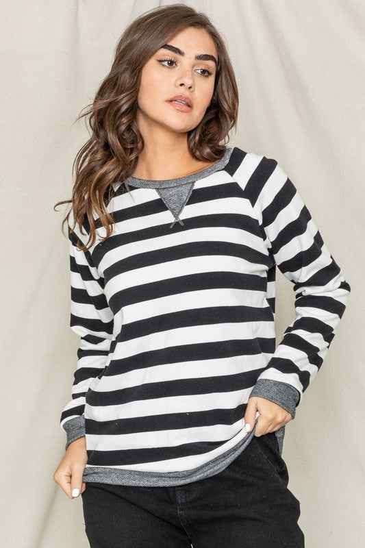 Stripe V- Stich Tunic 15528708_db6b7c98-552d-467b-afc9-b8e40bcf4d1e
