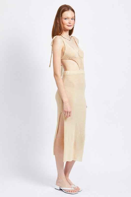 CUT OUT DETAUL MIDI DRESS WITH SHOULDER TIES 16304397_7a5766cf-191e-41ab-b795-c6f50d4e5177