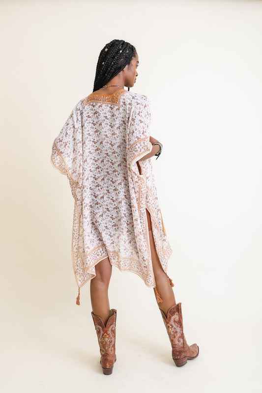 Ditsy Floral Paisley Kimono 16435900_bee47ca3-8bfc-493f-8851-f46ff8a19d31
