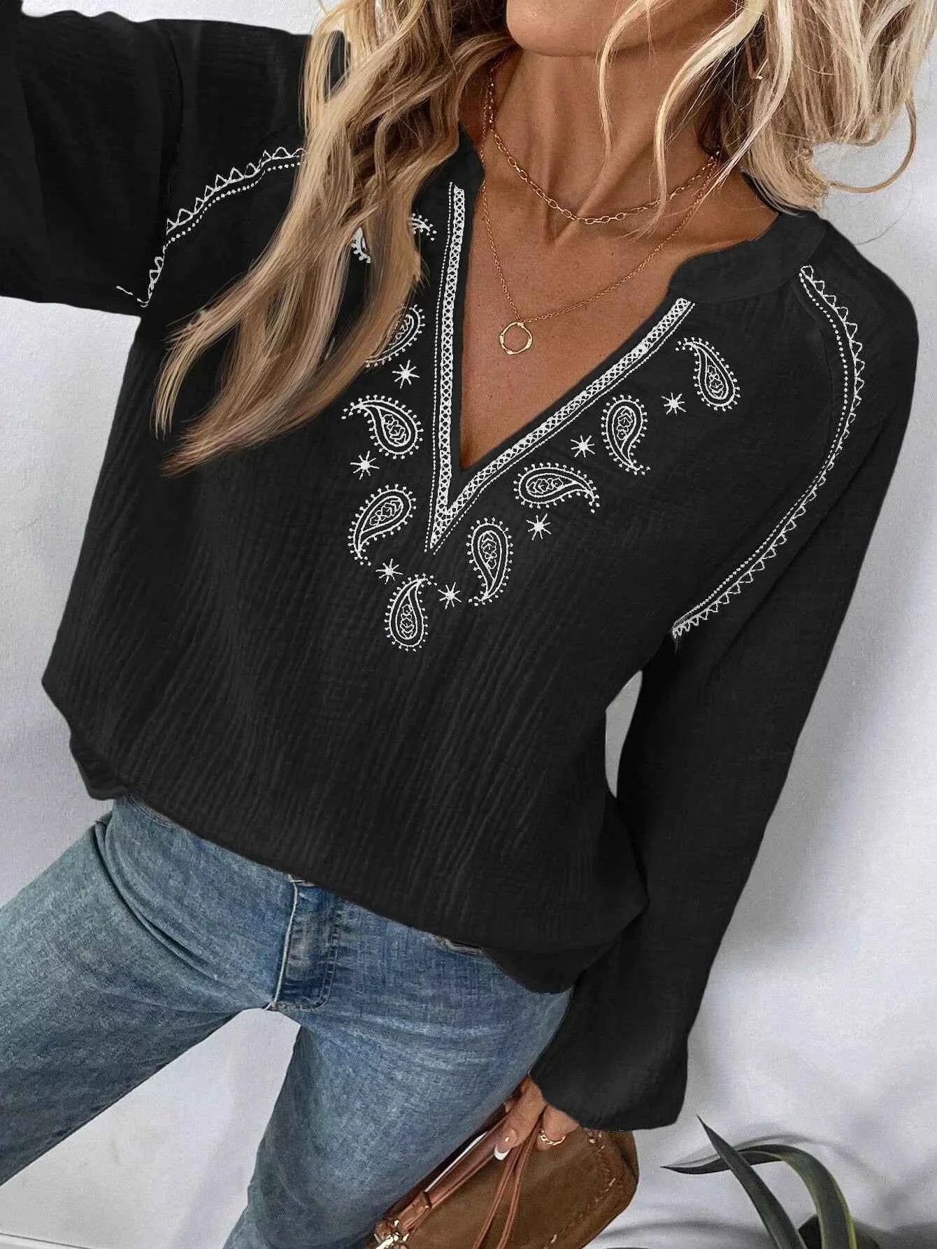 Paisley Notched Balloon Sleeve Blouse Black 168ed44e-0dea-4f48-a936-e41c6021b9f0-Max-Origin