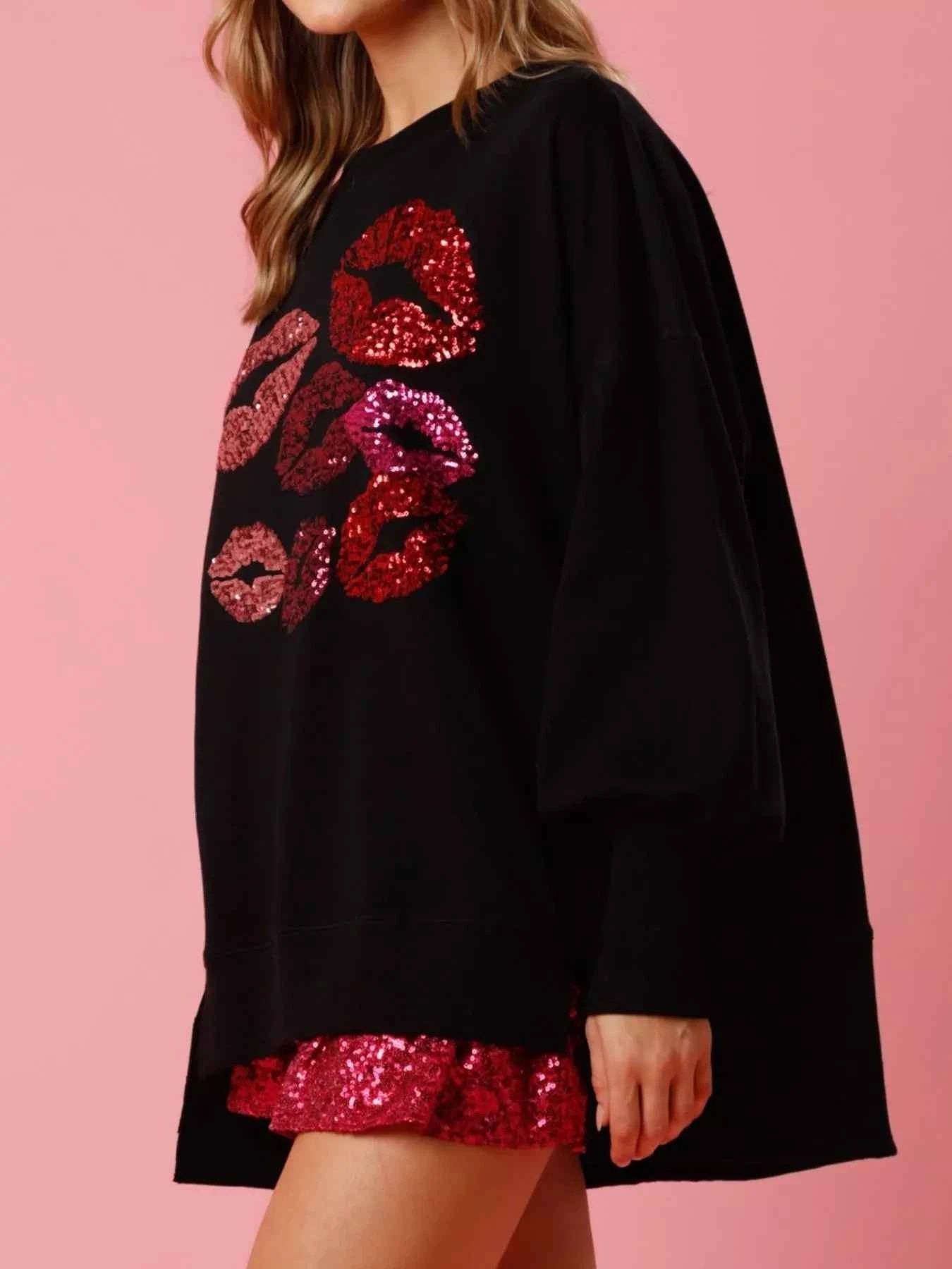 Lips Round Neck Dropped Shoulder Sweatshirt 16a811c3-de96-489b-9384-012a75414dee-Max-Origin