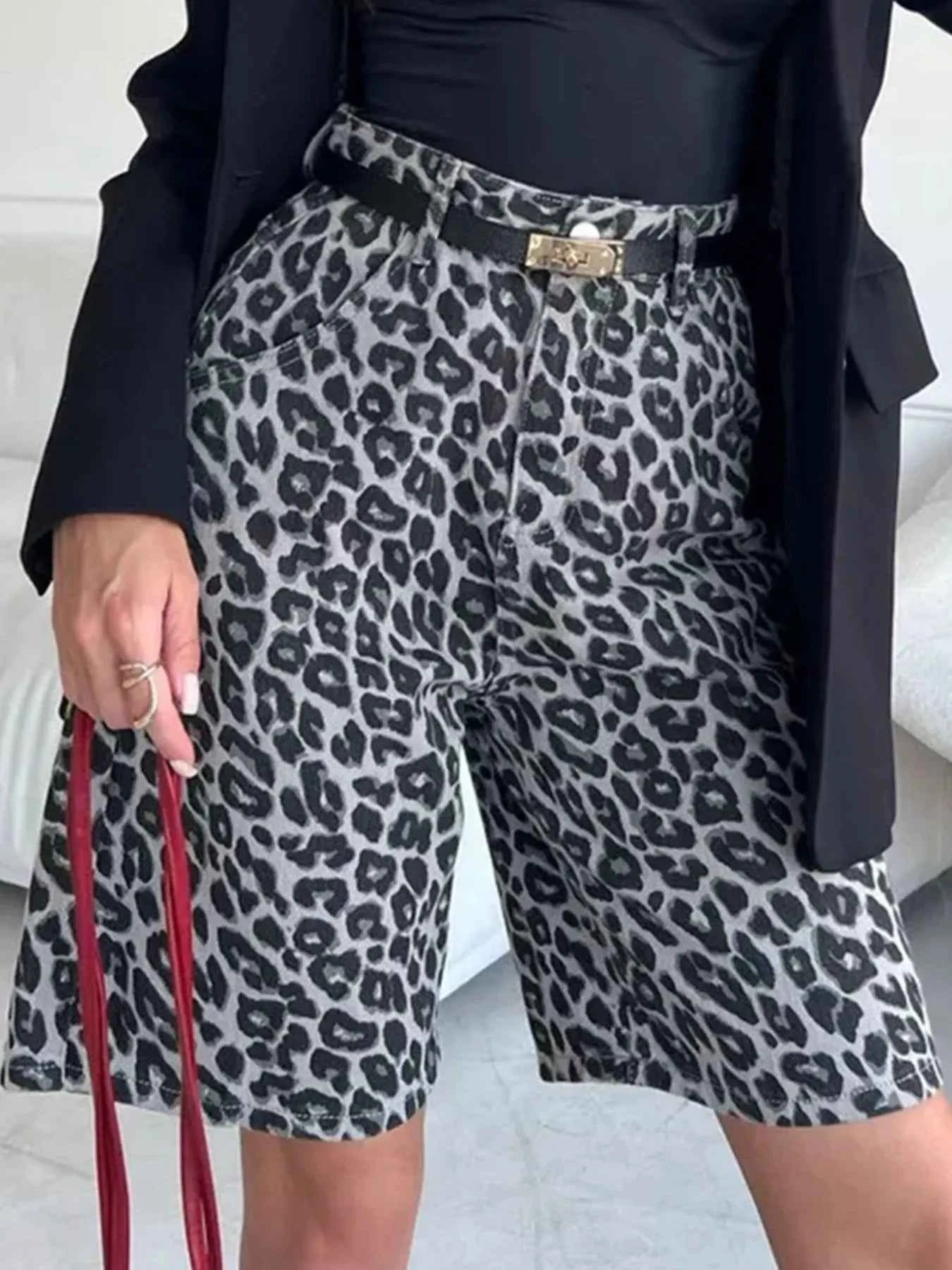 Leopard Print High-Waisted Casual Shorts 16d7e98c-9780-409c-b729-ef7fc68004e0-Max-Origin