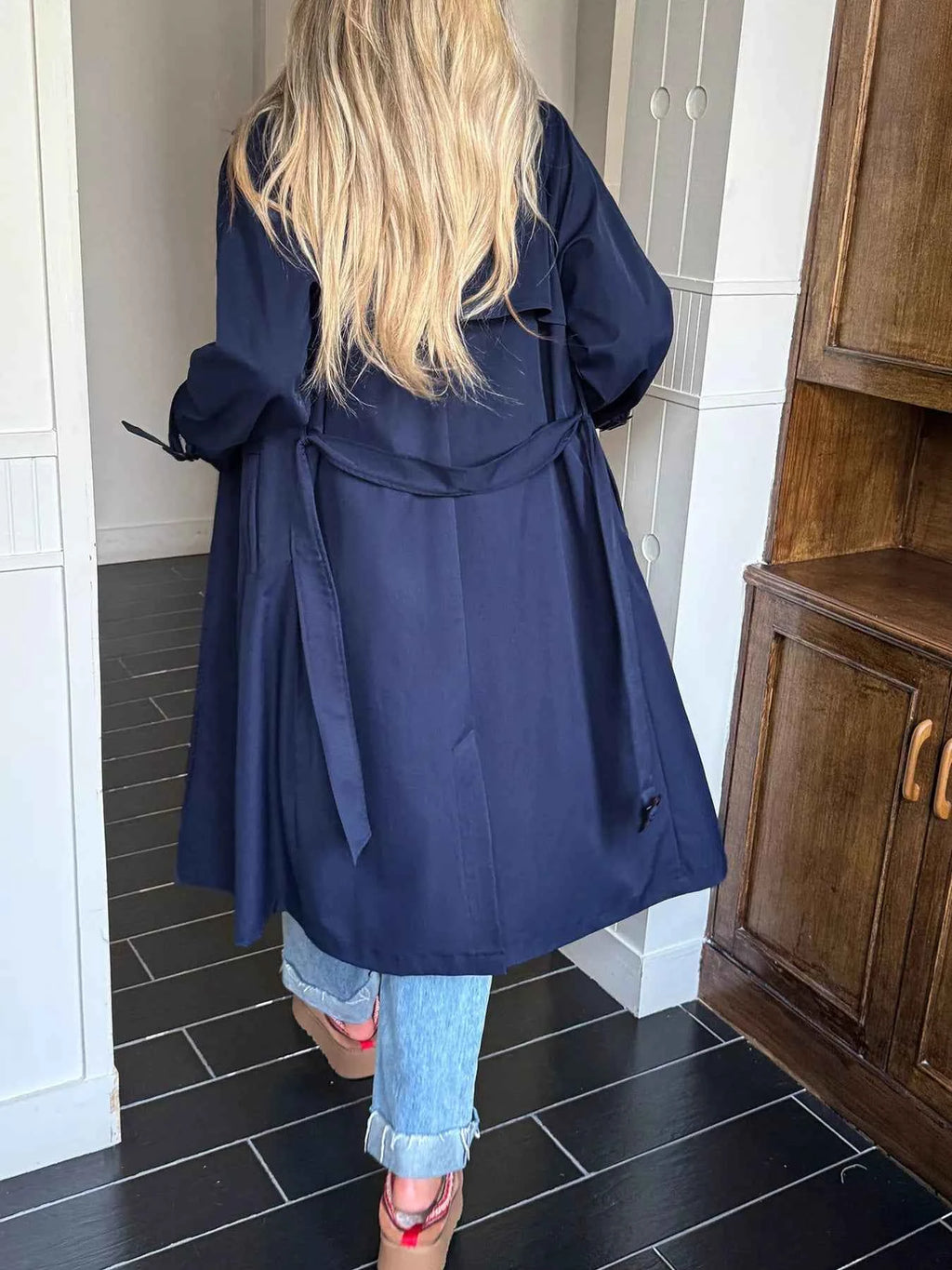 Double-Breasted Belted Trench Coat 17206e16ac0541a58d678b00cdf6f031-Max-Origin