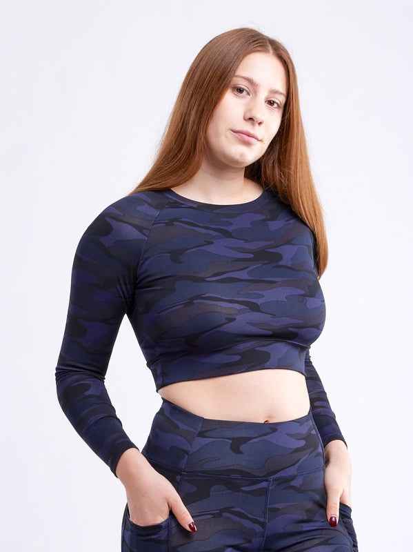 Long-Sleeve Crop Top Blue Camo L XL 17383671_504074a8-6c33-4966-acca-564512be569d