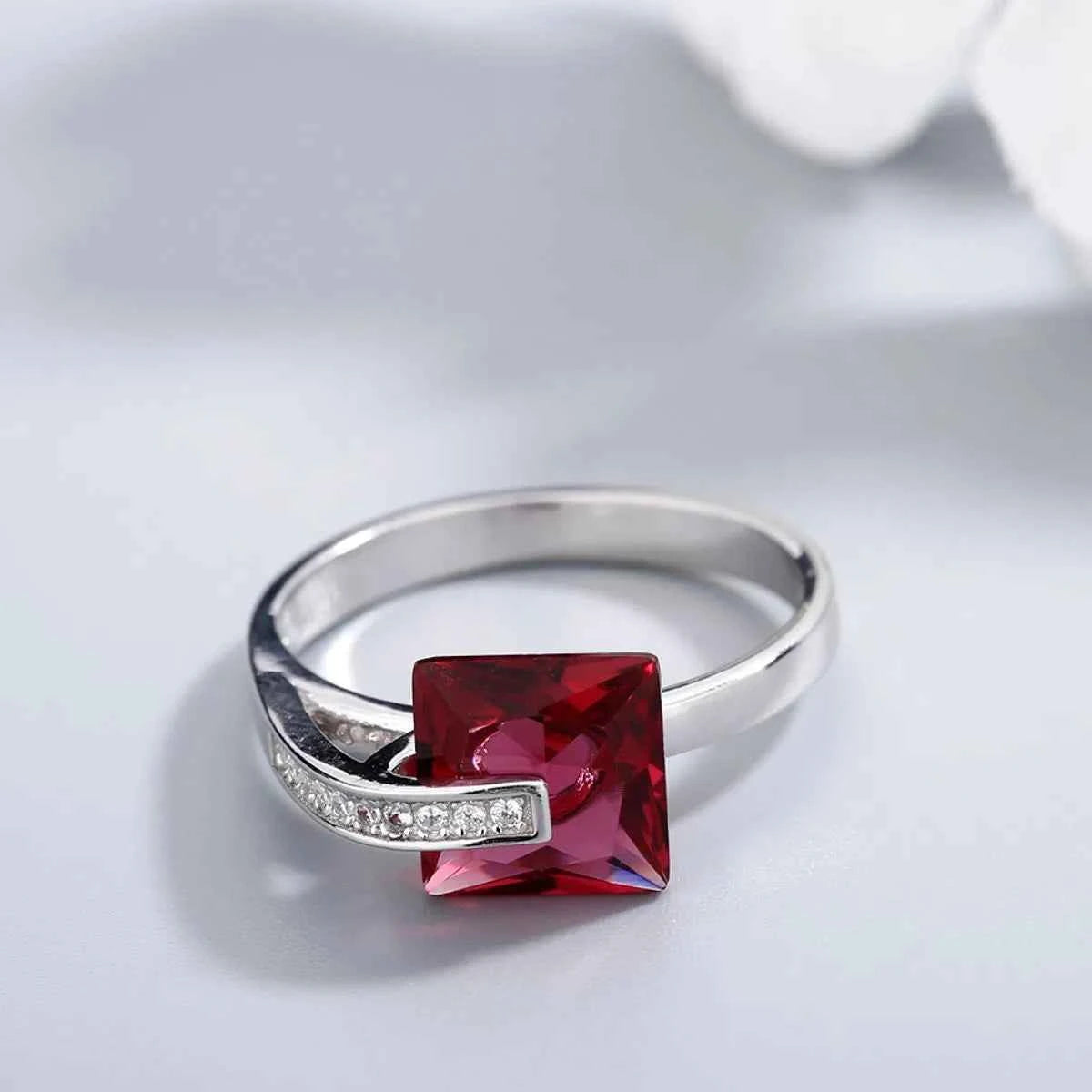 925 Sterling Silver Inlaid Zircon Ring Silver 173bd988-c43a-42de-b8c0-88bc3e9e1a20-Max-Origin