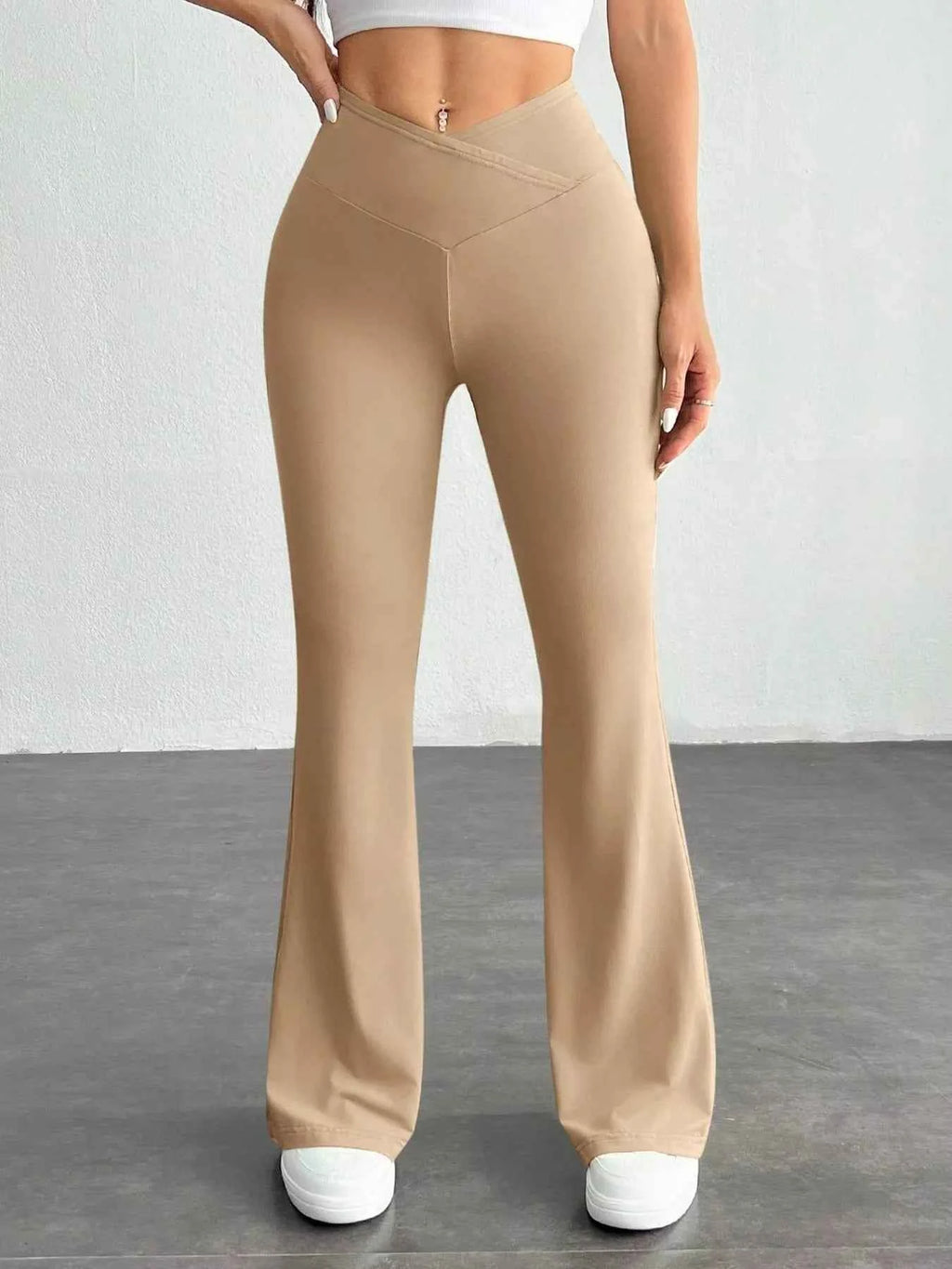 High-Waisted Flare Pants Khaki 1762cc6beb0947388c31d9d141dfda5f-Max-Origin