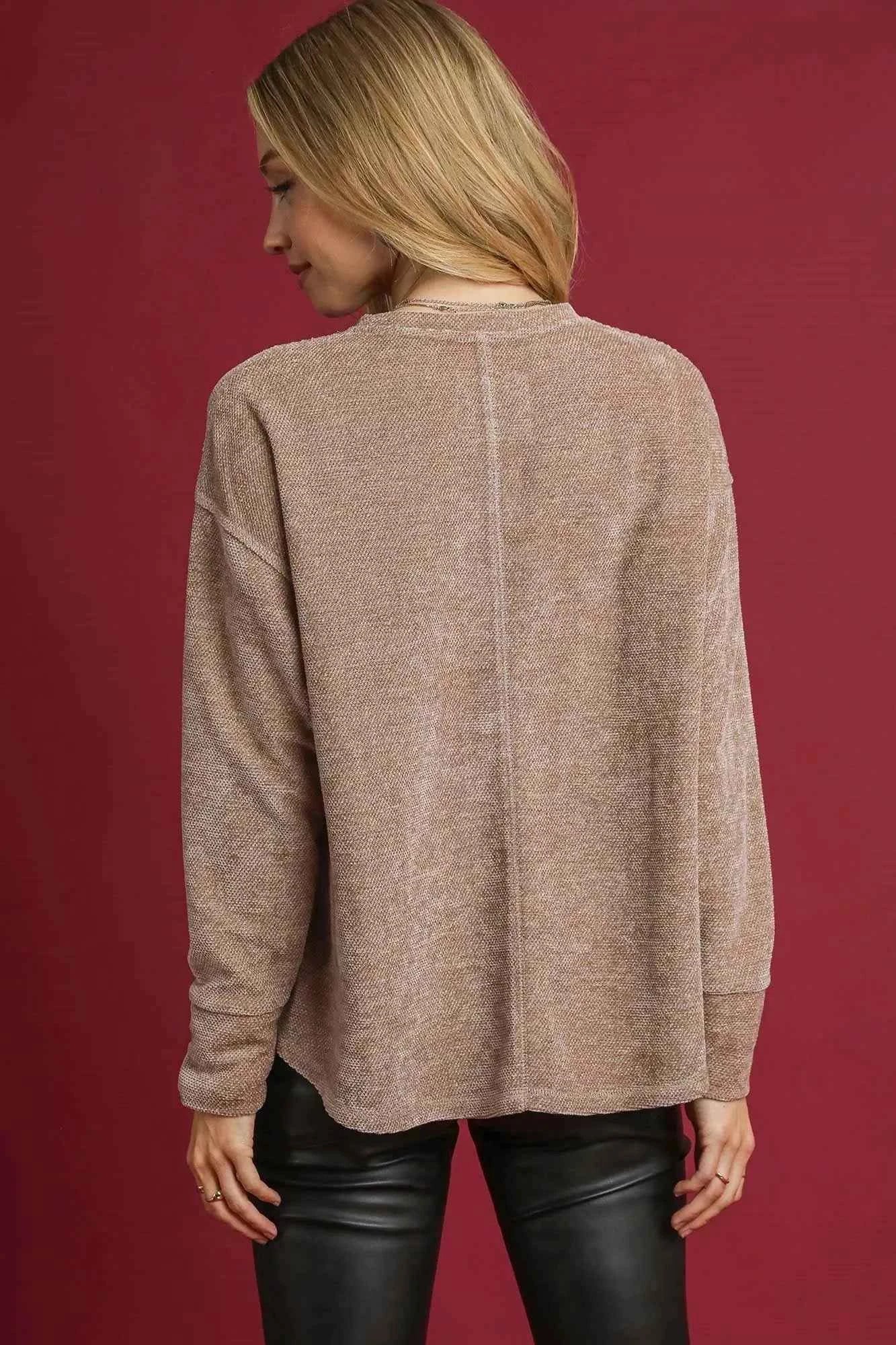 Round Neck Long Sleeve Side Slit Top 176834e1-dc0b-4fe9-90ad-44a49b2fb72b-Max-Origin