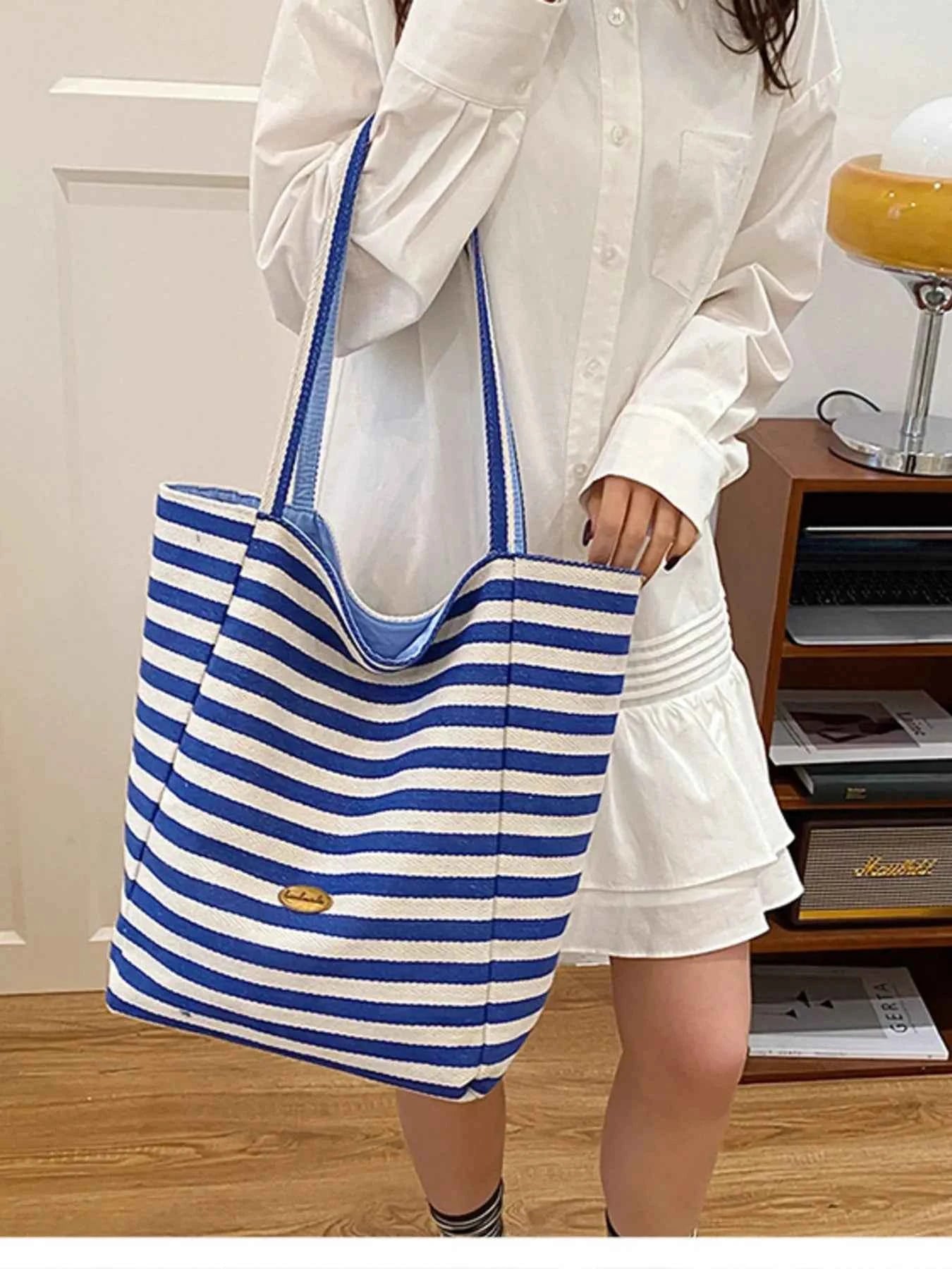 Striped Canvas Tote Bag 18287b9308954af5a3095c1a6e5d4427-Max-Origin